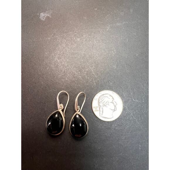 NEW Black Onyx sterling silver teardrop earrings 7.57 grams NEW Black Onyx sterling silver teardrop earrings 7.57 grams